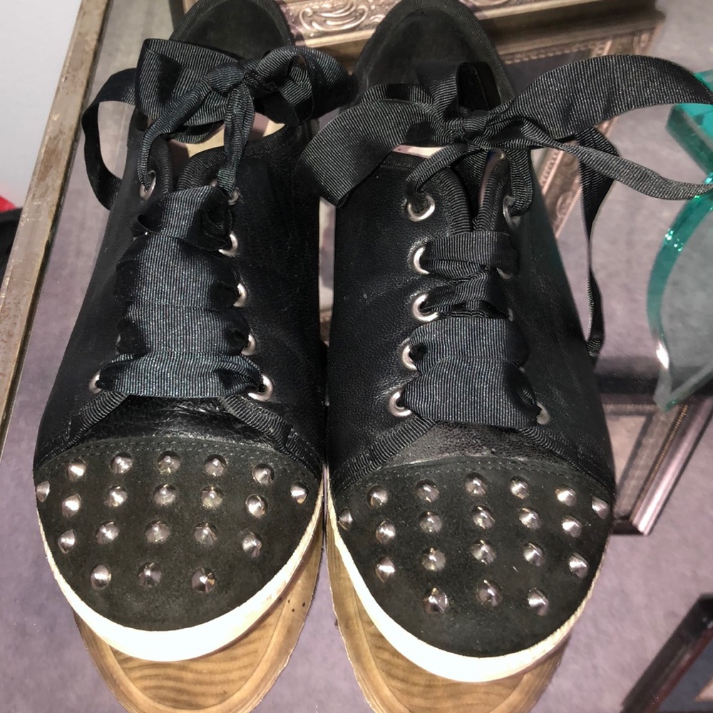 Stylish Black Leather London Sole shoes